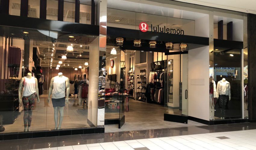 lululemon in mall