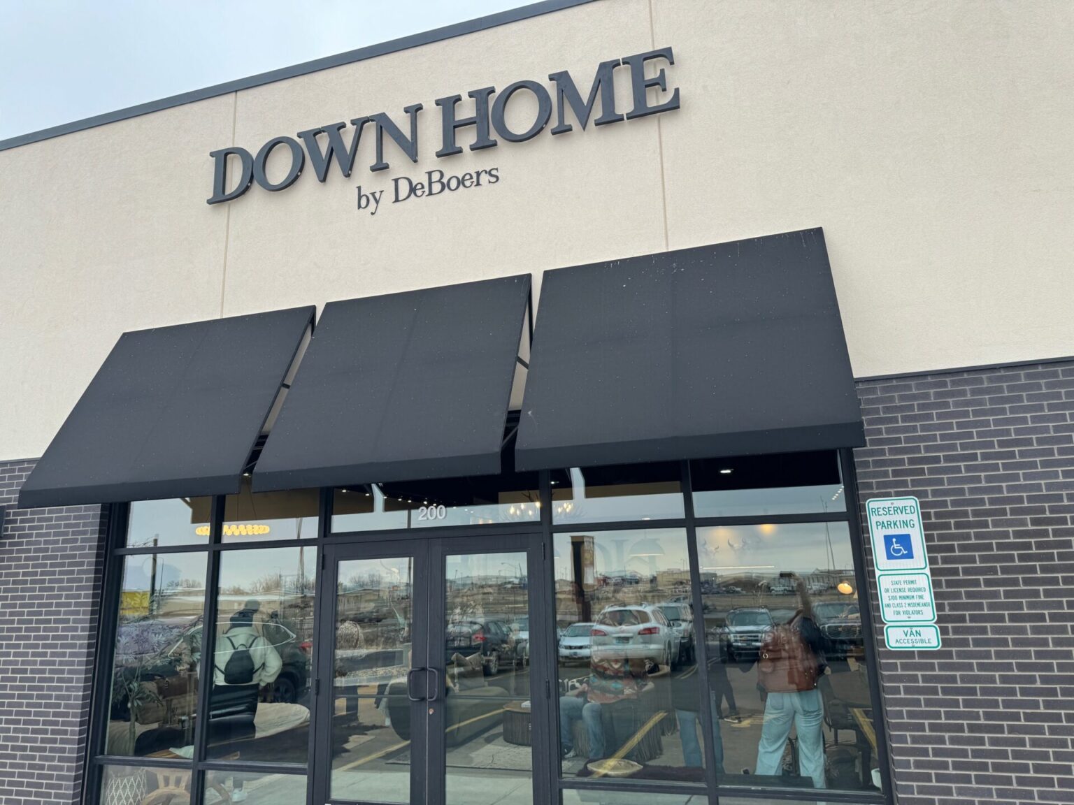HGTV hosts' home store opens in Tea - SiouxFalls.Business